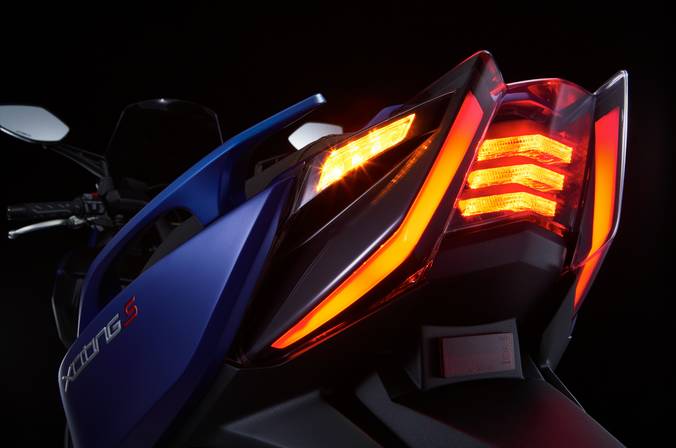 全新光阳赛艇400中型踏板米兰发布,有望引进国