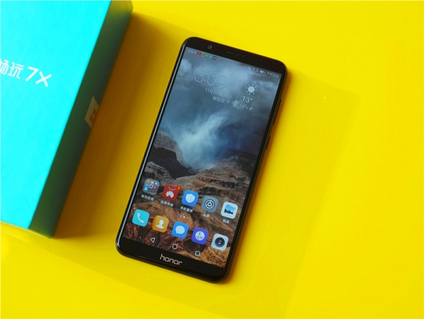 荣耀畅玩7X体验评测:历时1年3个月设计的全面