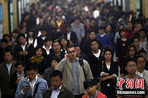 2012中国人口总量_国家卫计委：中国流动人口总量连续两年下降