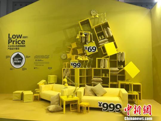 图为展览会现场。 岳依桐 摄 成都创意设计产业展览会 海内外文创精品齐聚一堂(图7)