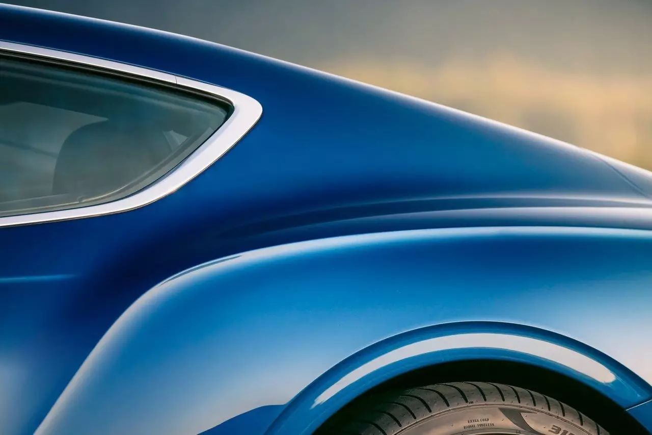 新车|奢华的速度机器 图说宾利全新一代欧陆GT