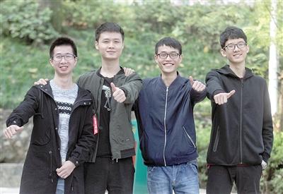 重庆高校现超强就业男生寝室 1人保研5人进