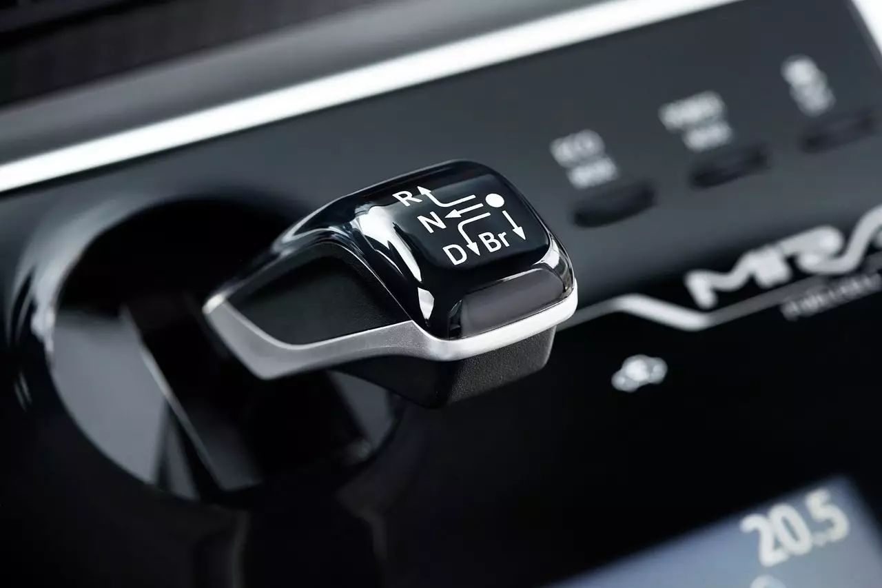 新车|不加油、不充电,排放物是清水 图说丰田M