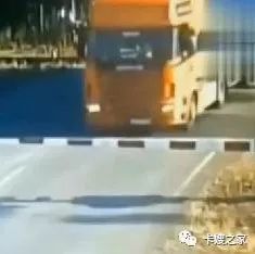 生死时速！犹豫2秒竟让货车司机命丧黄泉！
