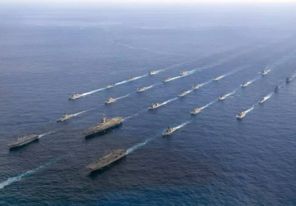 美军第七舰队倾巢而出,为何14海里处急停:解放
