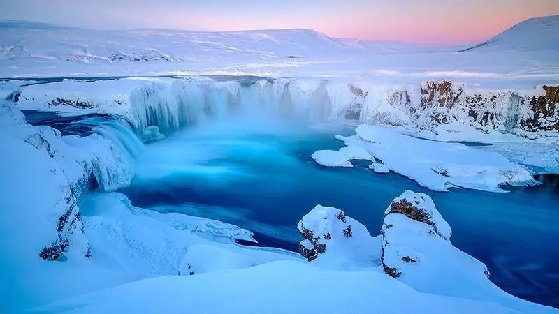 凛冬将至,十一踏上冰岛感受光影中的瑰奇世界