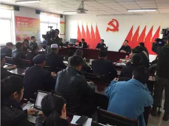 中央宣讲团将党的十九大精神送到宁夏闽宁镇原