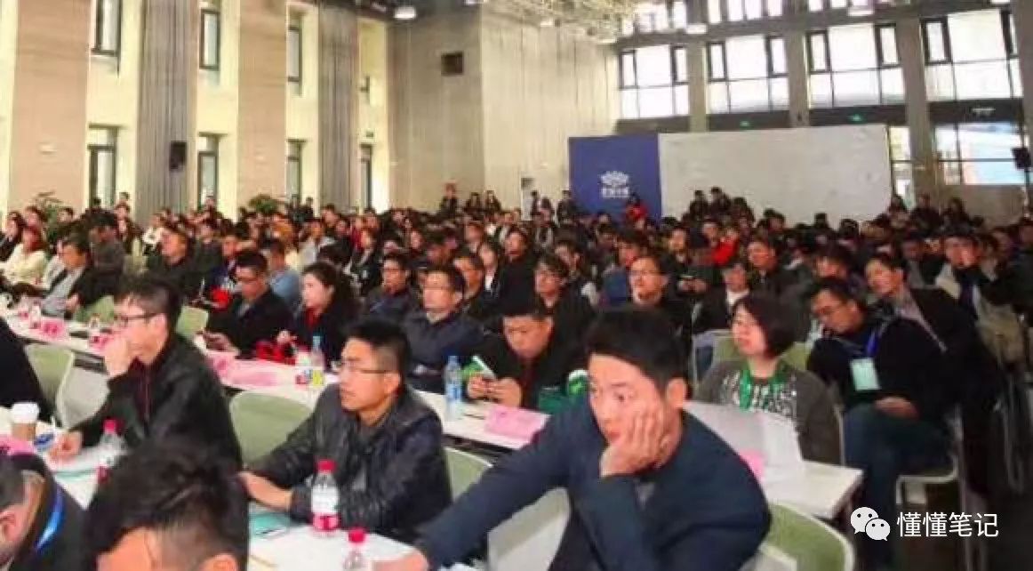 我原以为:阿里系“思变者”:我原以为成功是可以复刻的 坐在阿里校友投资会的坐席里,谷子心里踌躇满志