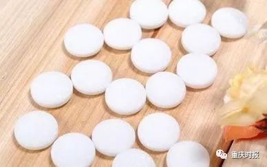 地沟油、毒奶粉已过时!最新爆出樟脑丸会导致