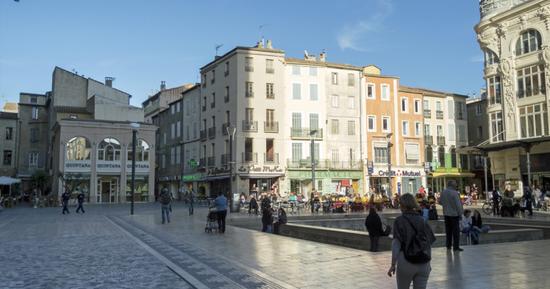 法司机驾车冲撞中国学生遭指控 自称患精神分