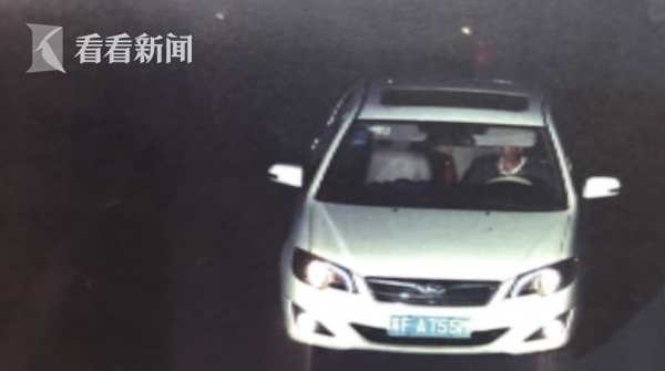 案发当日,卢某的姑姑、姑父在从张家港返回南通,被告人途中投放一氧化碳杀害被害人。