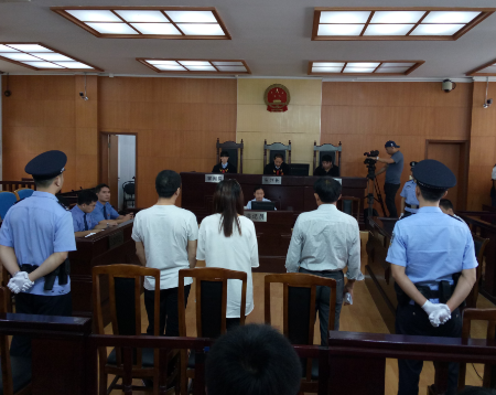 南京首例医疗废物污染环境案庭审现场 张贵志 摄