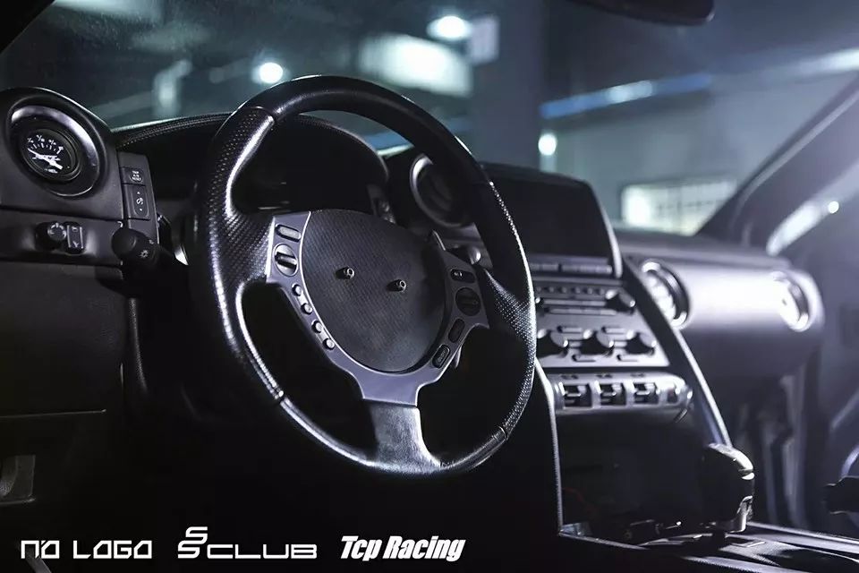 神进化论!碳纤维战神GTR R35改装案例
