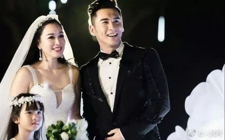 【最强回复】女大三抱金砖?调查称姐弟恋婚姻