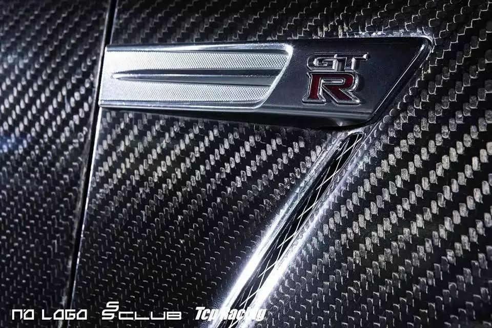 神进化论!碳纤维战神GTR R35改装案例