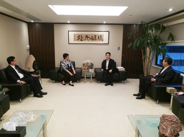 熊晓梅一行访问香港新华集团、中钢国际控股有