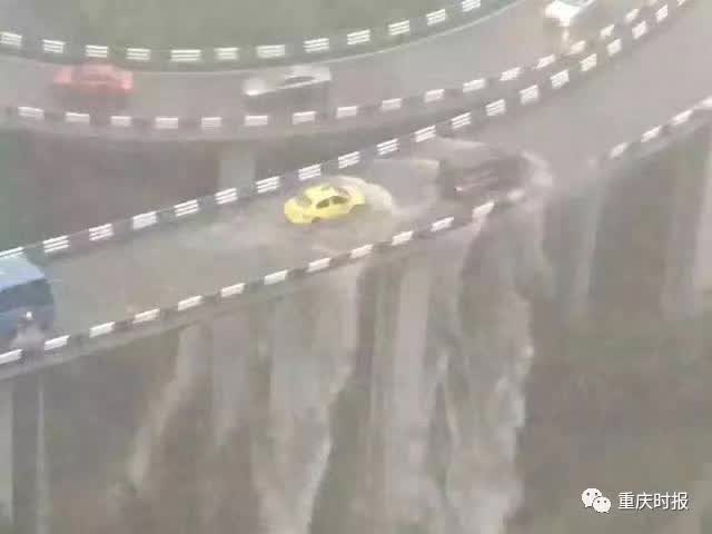 非洲经济总量排名第一_非洲饥饿儿童图片(3)