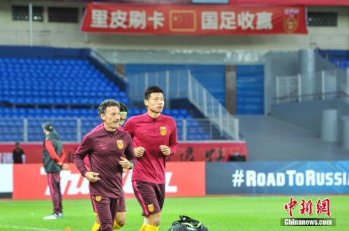 这道彩虹和2018世界杯擦肩而过 哪个颜色最