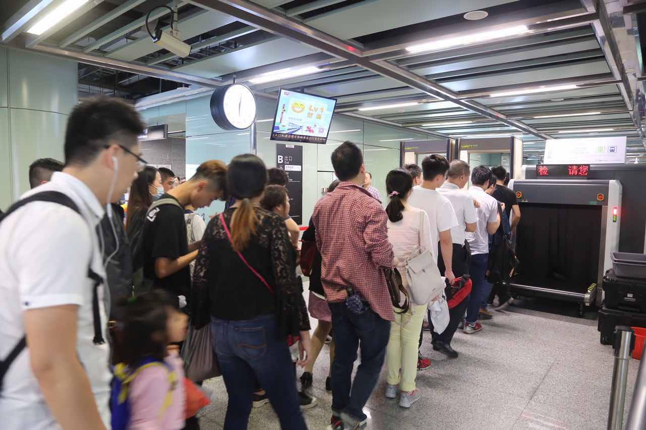 今起广州新增26个地铁站升级安检，实地走访后，情况是这样的...|烈士陵园|安检|广州地铁_新浪新闻