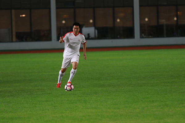 世纪之战|从音乐厅到足球场,中德音乐家绿茵场