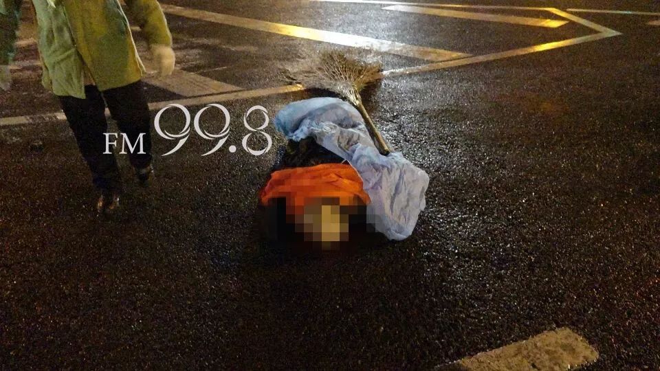 凌晨,哈市两名环卫工被撞身亡!肇事奥迪两次逃