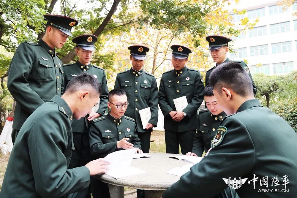 学习贯彻党的十九大精神如何出实效?看看陆军军医大学