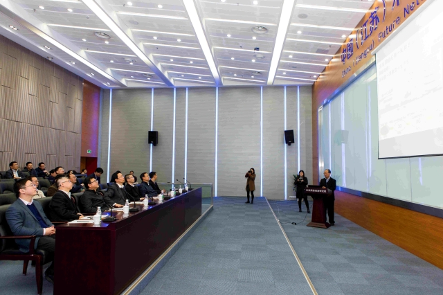 江苏省副省长蓝绍敏调研考察东南大学移动通信