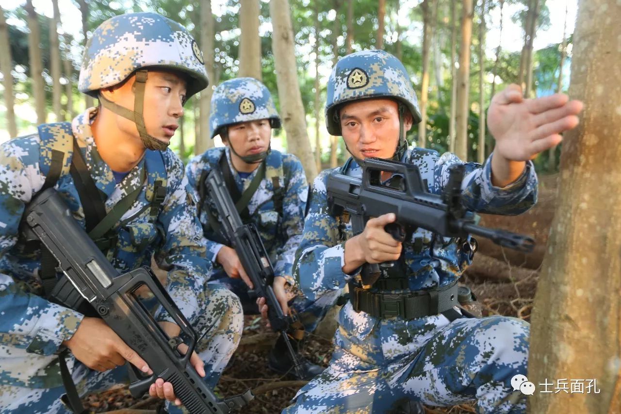 海军陆战队员岳帮胜:火蓝刀锋|新兵|班长|岳帮胜_新浪军事_新浪网