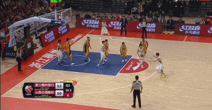 吴前的压哨三分