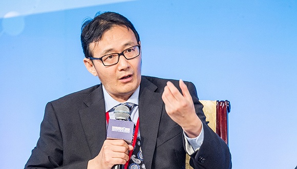 2017年6月，中国人民银行研究局局长徐忠在上海陆家嘴金融论坛发表演讲。图片来源：视觉中国