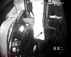 谢谢你!病人危急,救护车被堵路上…这位外卖小