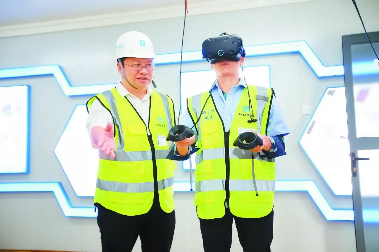 他让建筑以绿色的姿态生长 | 百业·百人·百年