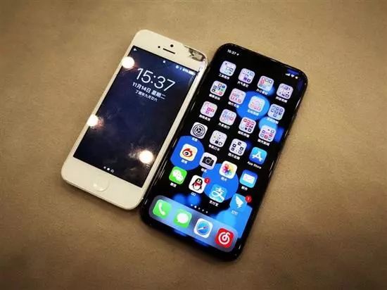 死忠果粉坚守iPhone 5：都摔成渣了也不换