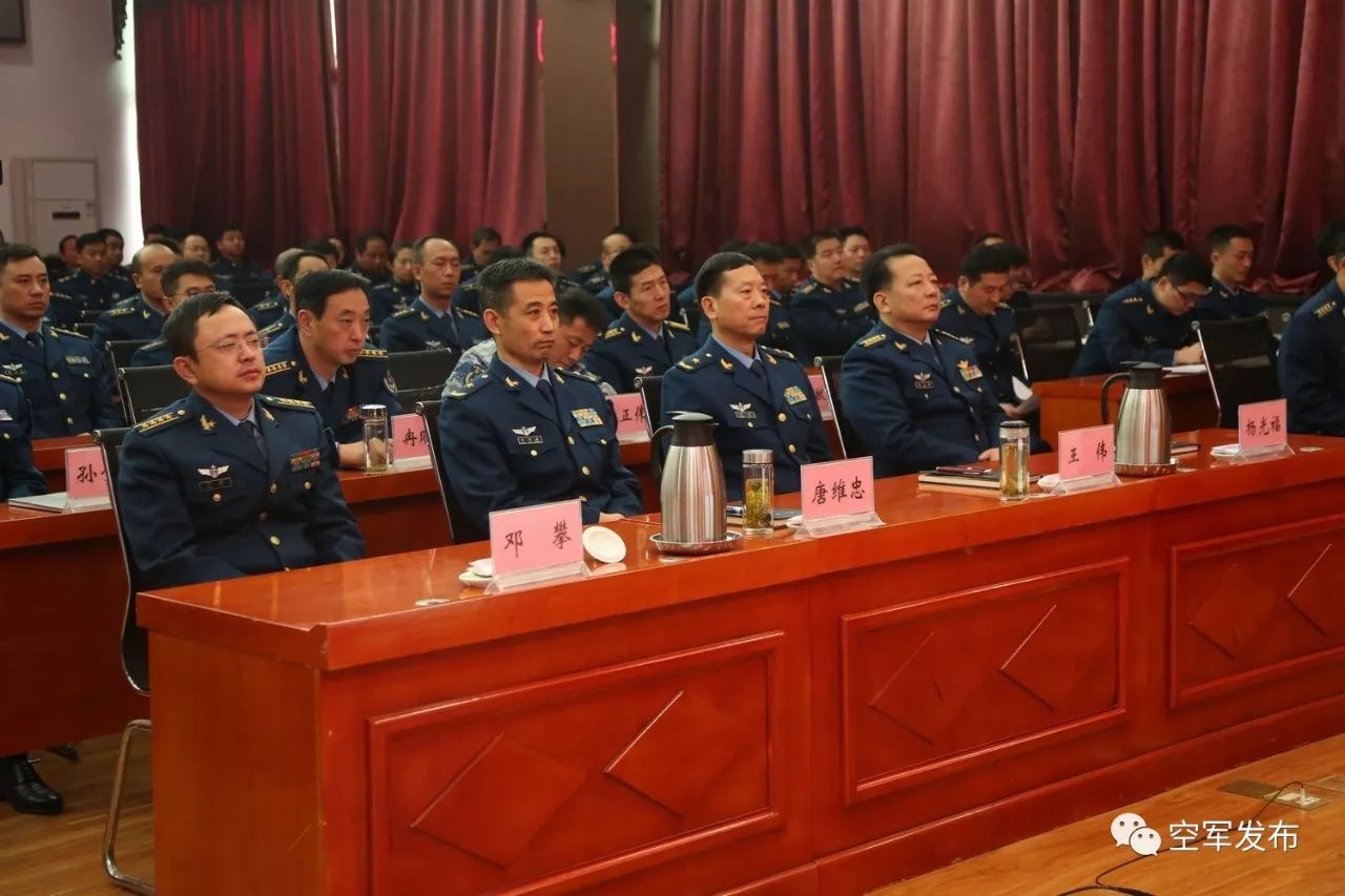 传播党的声音!空军学习贯彻十九大精神宣讲团