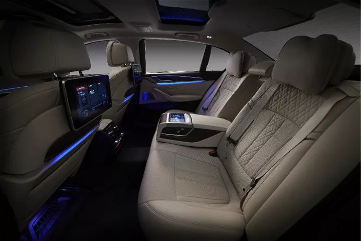 全新BMW 5系插电式混合动力产品解秘 2018年