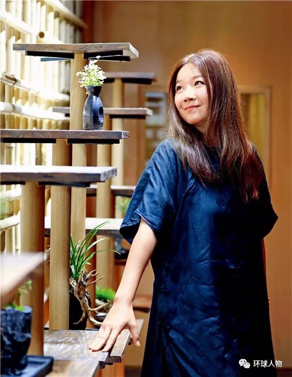 曾和老狼唱出了青春无悔的叶蓓,如今长大了…