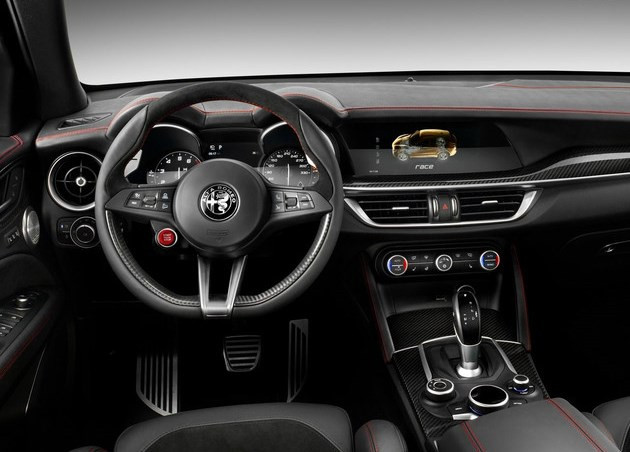 2017广州车展:Stelvio QV开启预售 预售100万左右/限6台