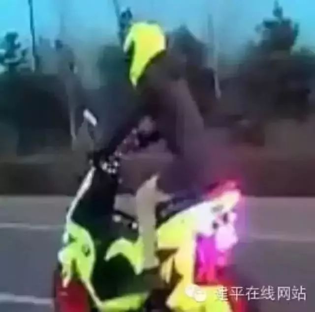 电动车狂飙150，秒超尼桑~太特么逗了