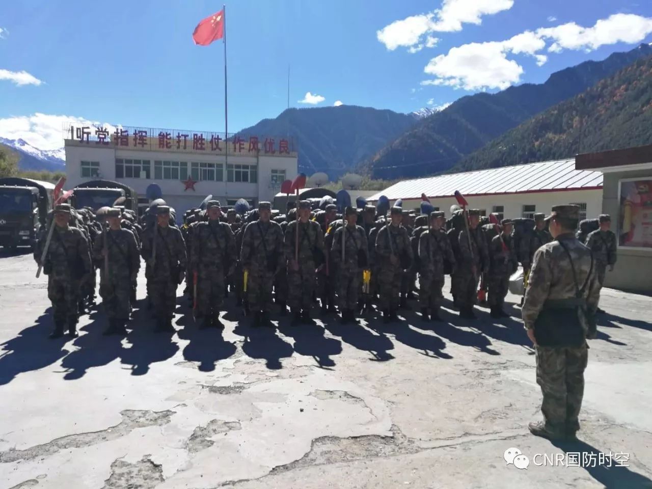 子弟兵火速驰援丨西藏米林6.9级地震救援情况