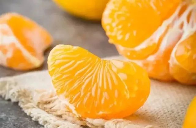 【挑好货】十一月,台州临海的涌泉蜜桔红了。|临海|口感|风味_新浪新闻