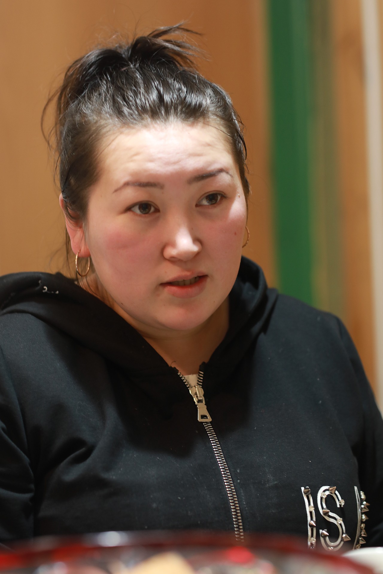 驻外手账 | 喝鹿血、吃生肉,战斗民族也网购|网