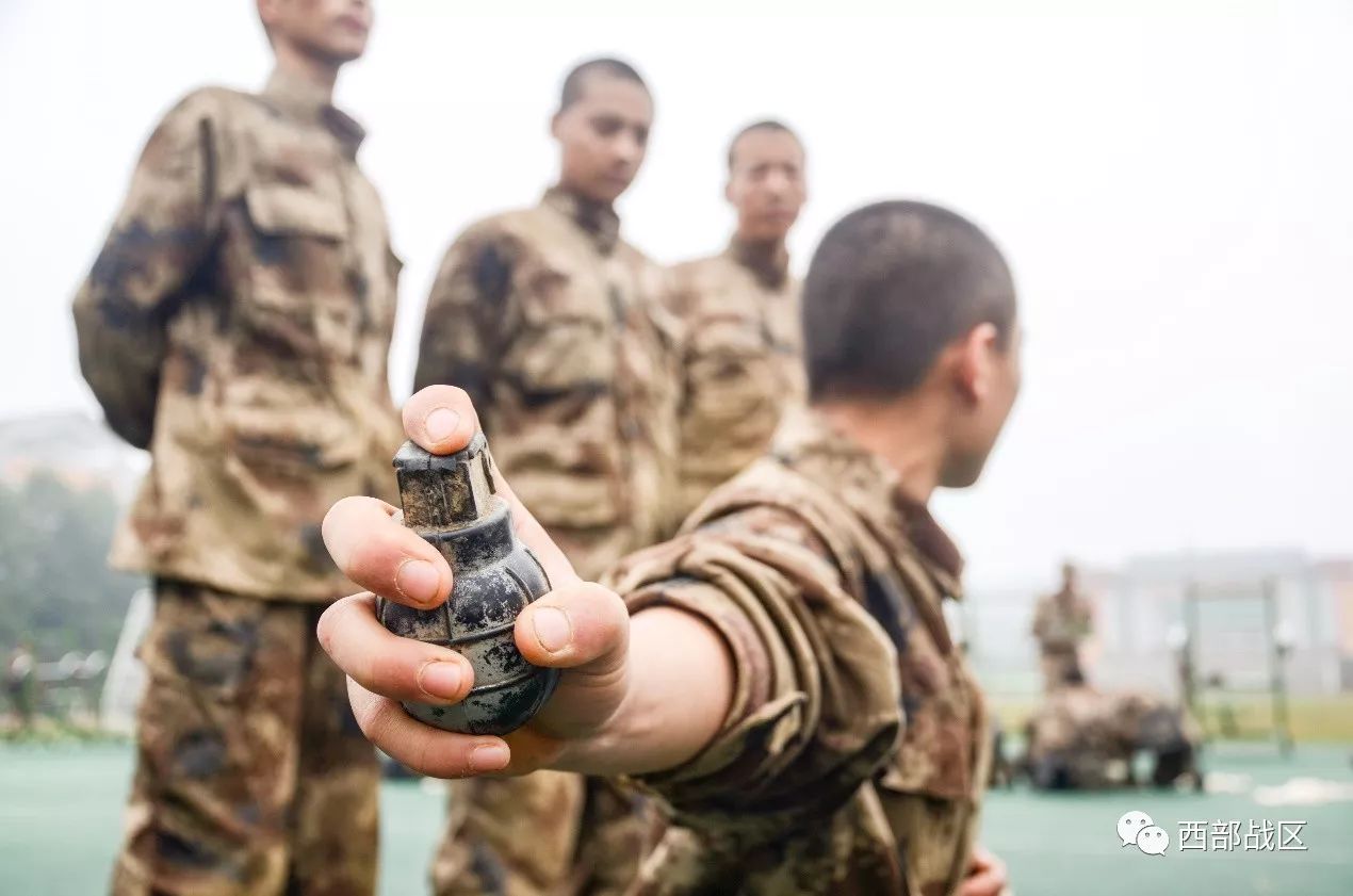 风险归零 | 新兵第一次投手榴弹就是这么简单|新