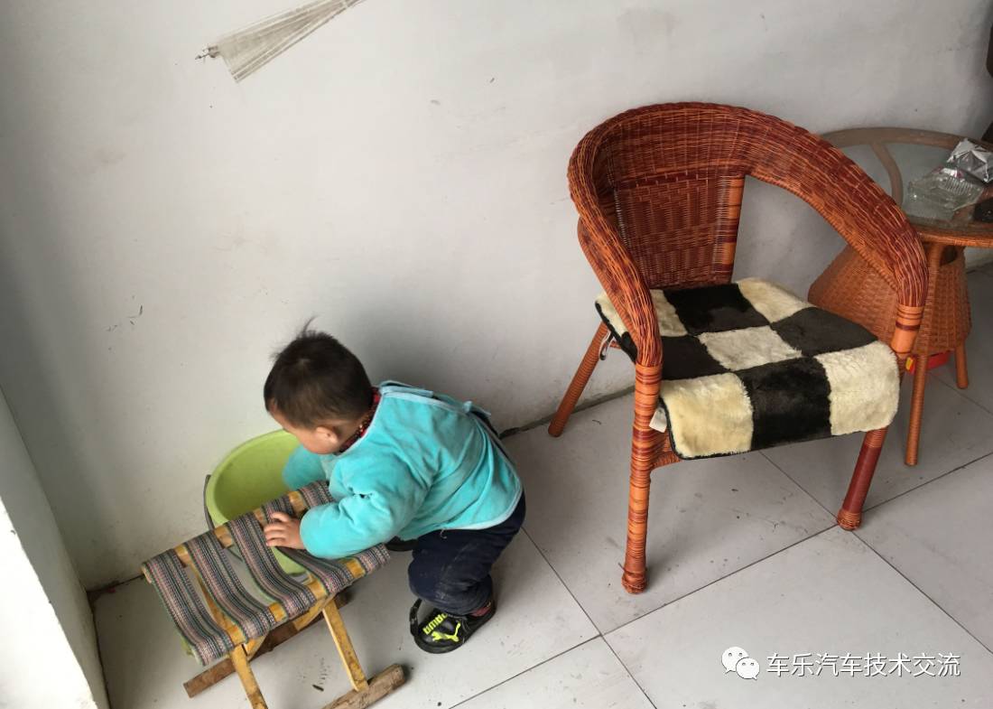 85后夫妻开洗车店,一次10元,生意火爆,无暇照顾