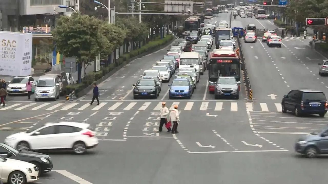 1月20日正式启用新能源汽车专用号牌,不限号,