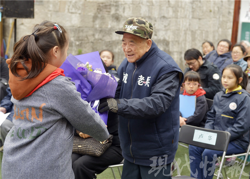 中华门内讲述《南京保卫战史》 抗战精神永不过时
