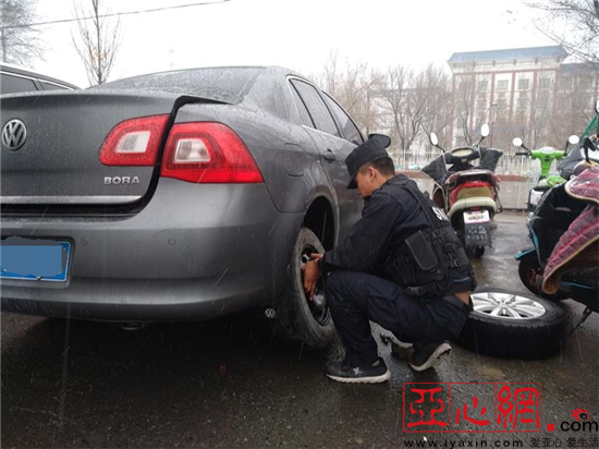 新疆吉木萨尔县:巡警点滴情 温暖民众心|轮胎|吉