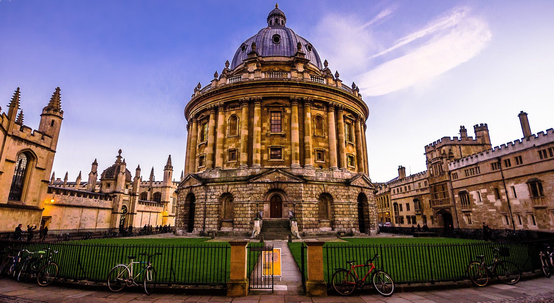 视界 | 又一项世界排名出炉，英国人认为这所中国大学比牛津剑桥还厉害!|毕业生|泰晤士报高等教育|高校毕业生_新浪新闻