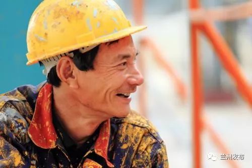 职位收入排名_5月份甘肃普通员工平均收入为2984.67元---平均收入排名前三位的岗位...