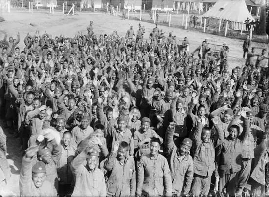 100年后的中国人口_100年后这14万中国人终于被欧洲人想起