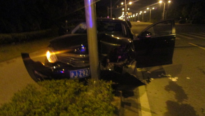 上海一单车事故肇事者被刑拘:准驾摩托车却租